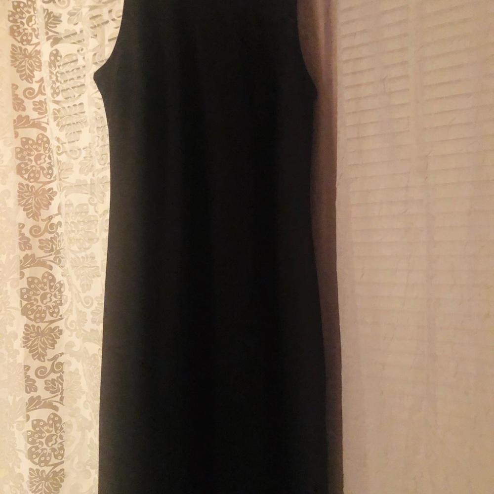 Black dress, smoke free